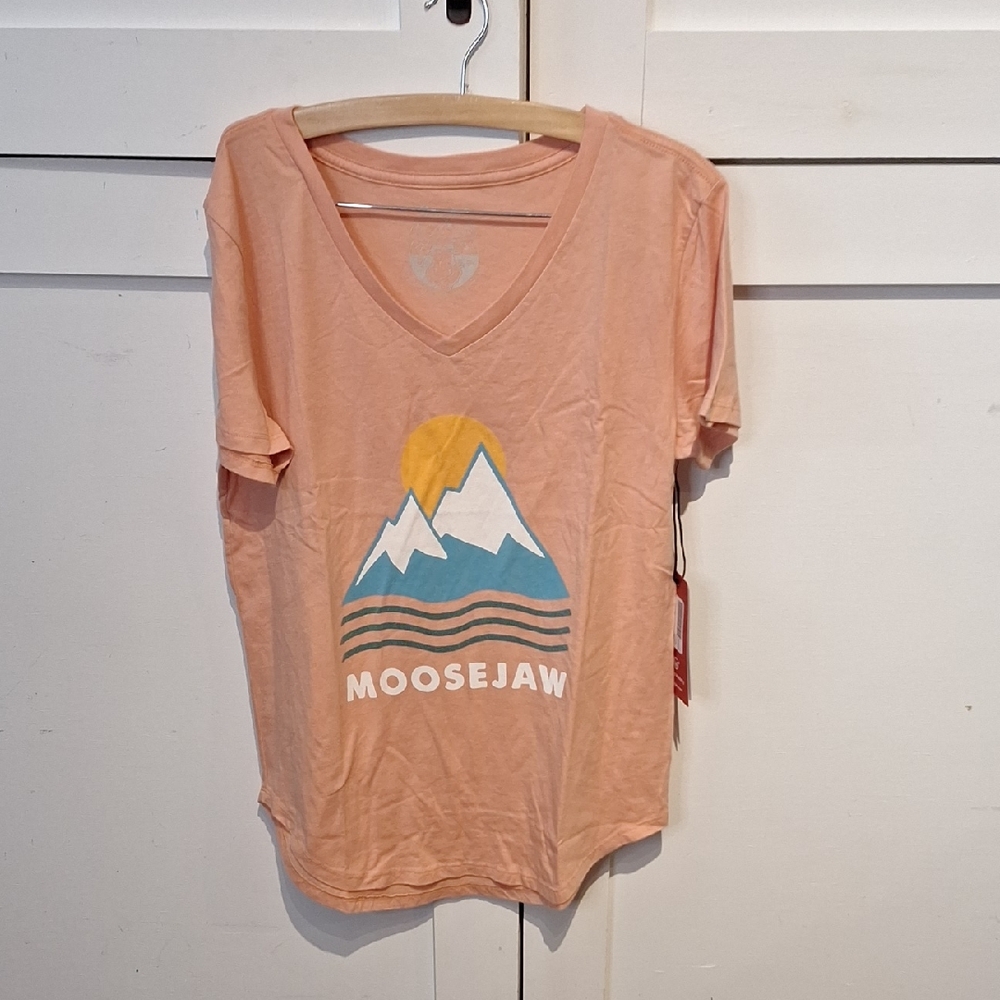Moosejaw Coral Mountain Graphic Tee